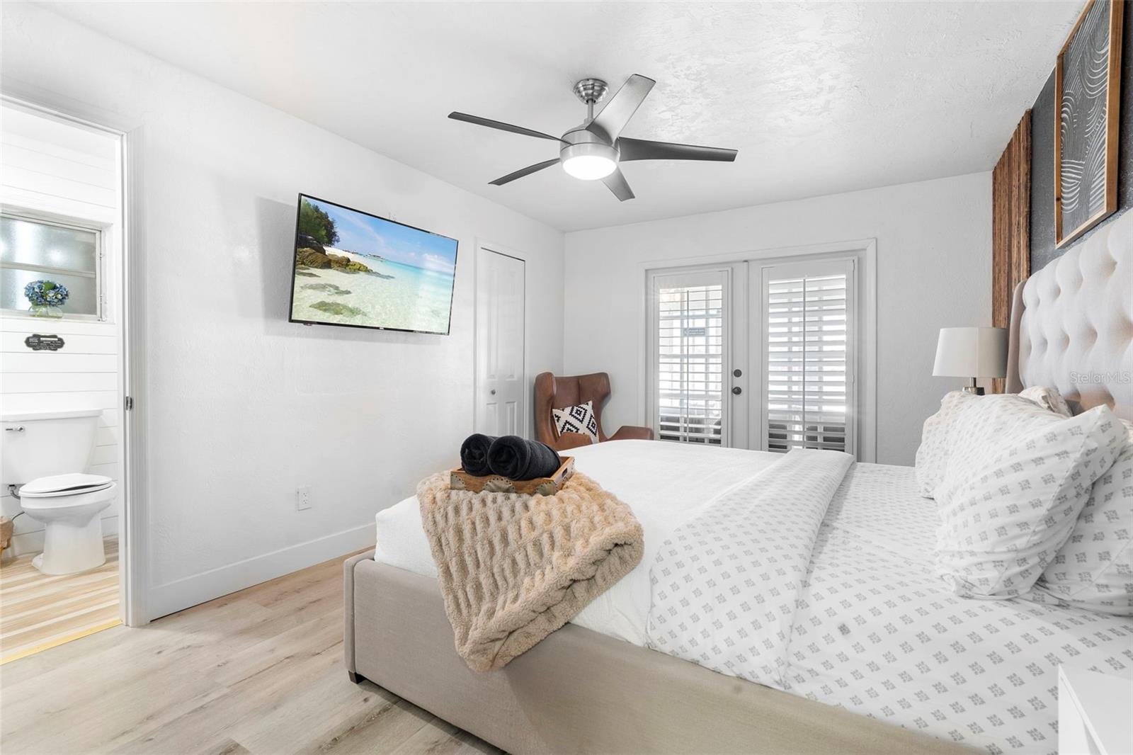 Image 2 of 42 For 1378 Bailey Avenue