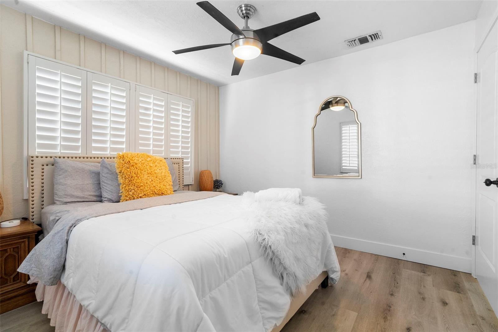 Image 8 of 42 For 1378 Bailey Avenue