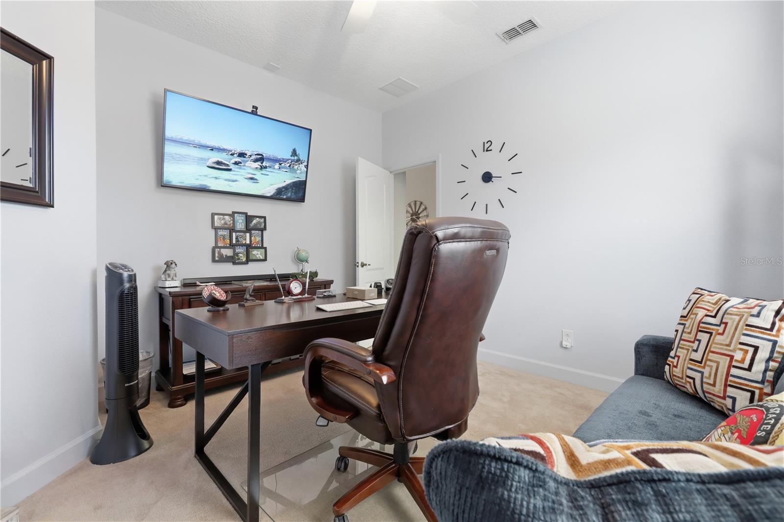 Listing photo id 26 for 777 Dakota Prairie Court