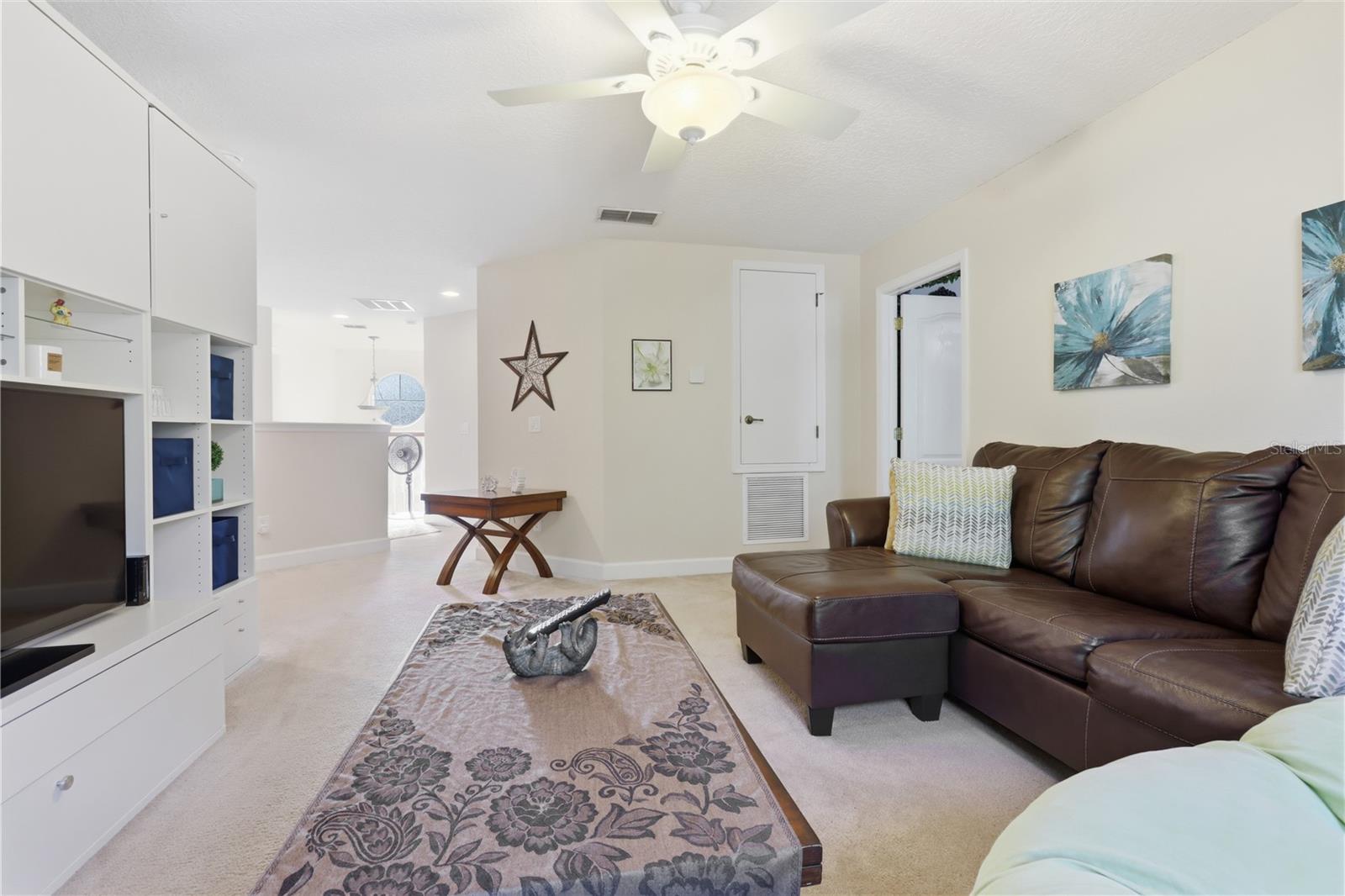 Listing photo id 30 for 777 Dakota Prairie Court