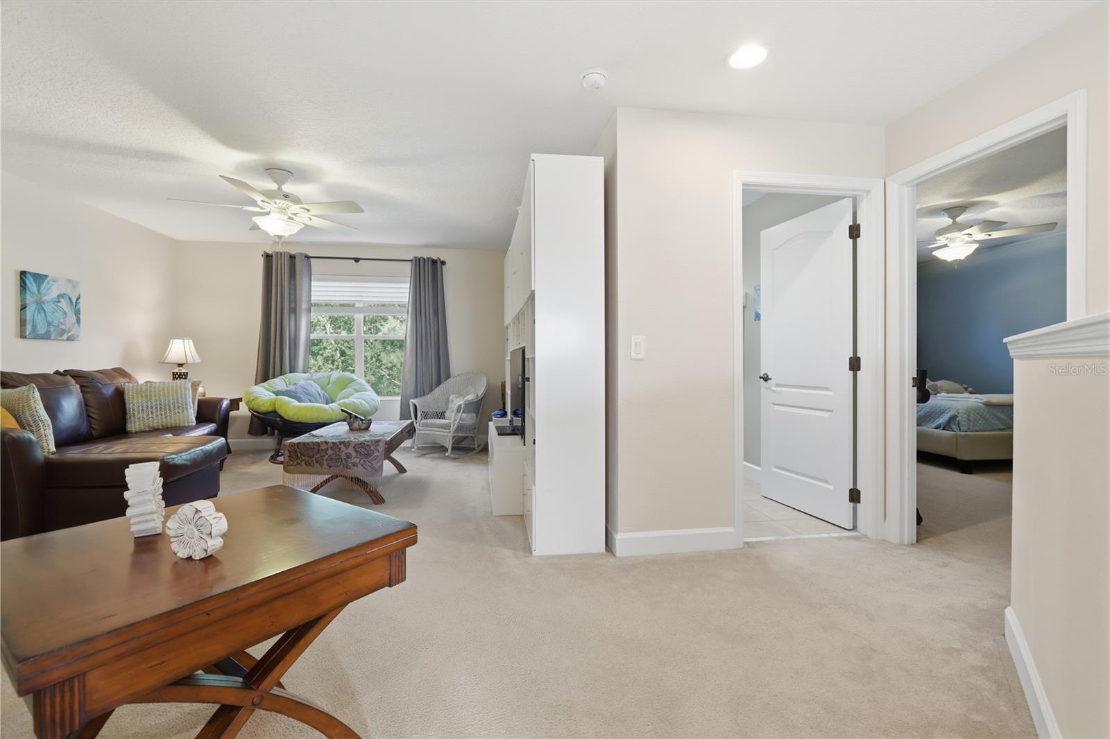 Listing photo id 32 for 777 Dakota Prairie Court