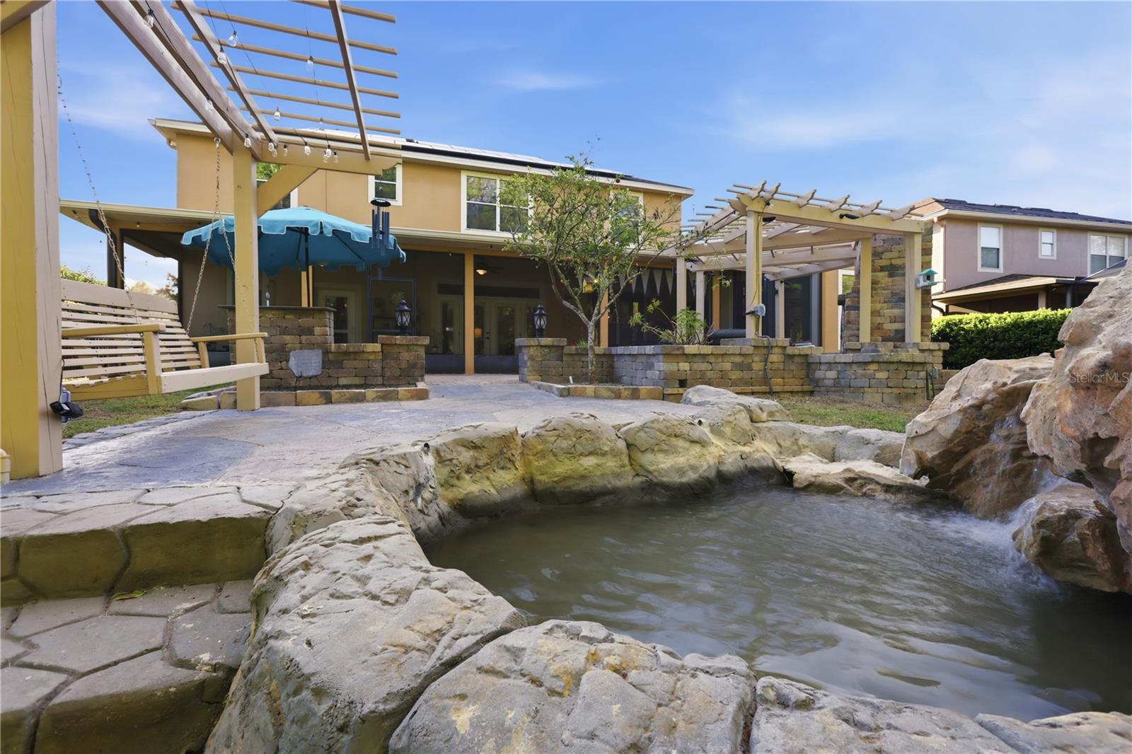 Listing photo id 64 for 777 Dakota Prairie Court