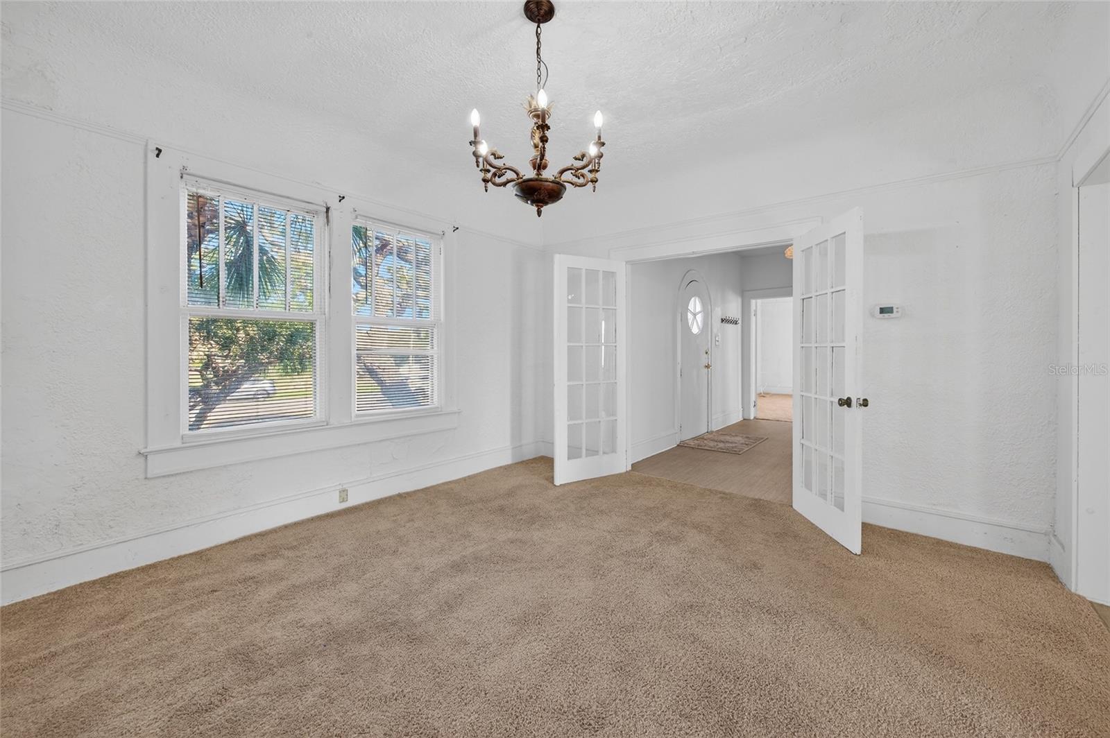 Image 12 of 40 For 1616 Crescent Ridge Road