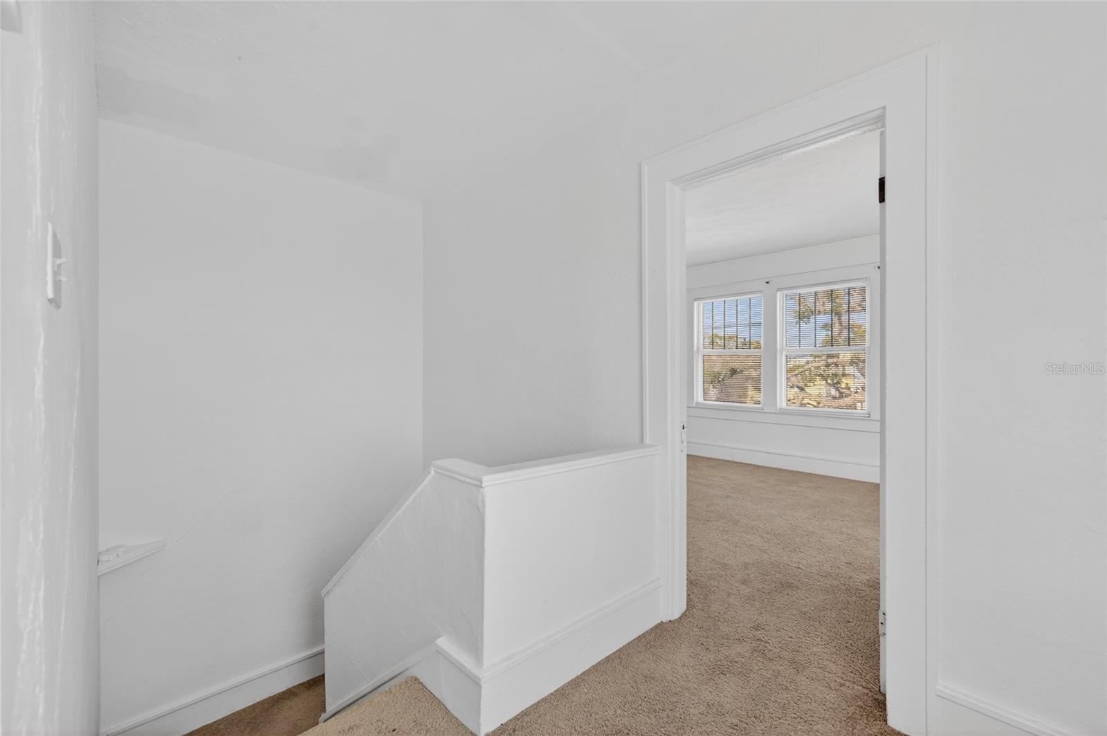 Image 18 of 40 For 1616 Crescent Ridge Road