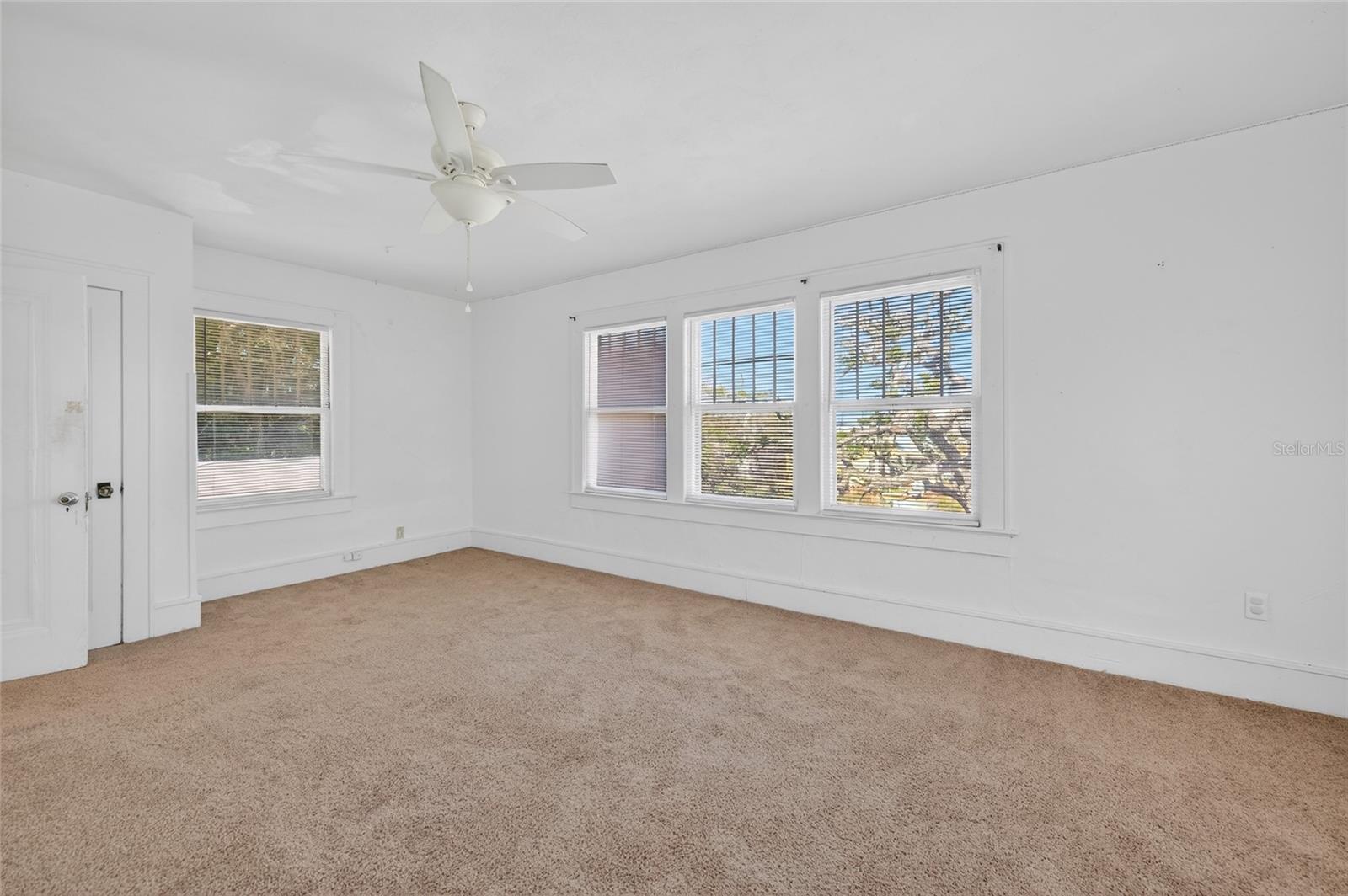 Image 19 of 40 For 1616 Crescent Ridge Road