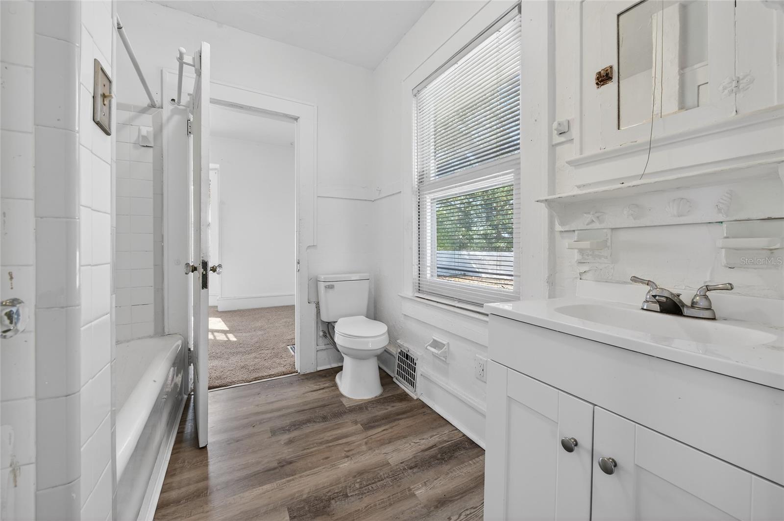 Image 20 of 40 For 1616 Crescent Ridge Road