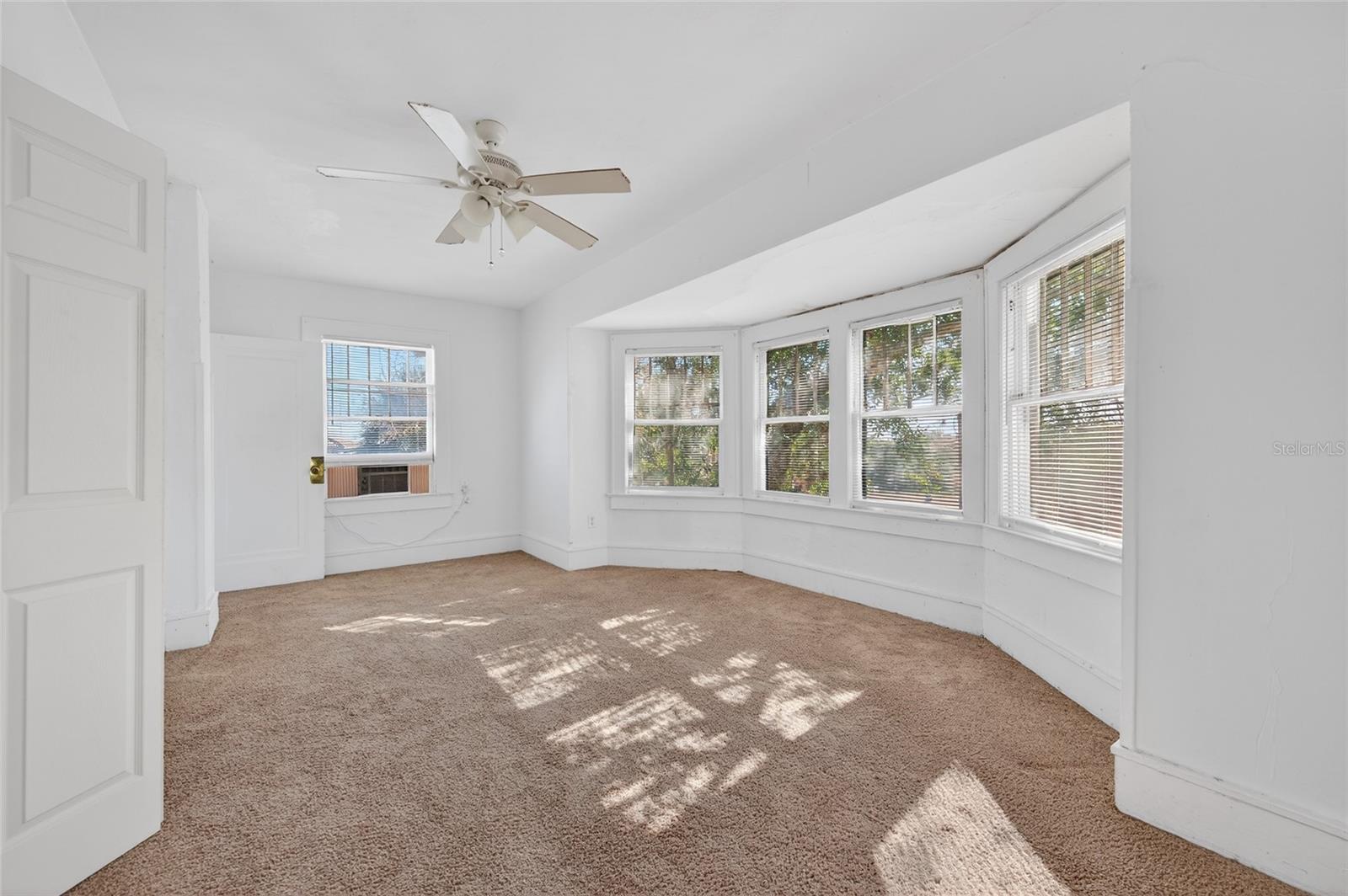 Image 21 of 40 For 1616 Crescent Ridge Road