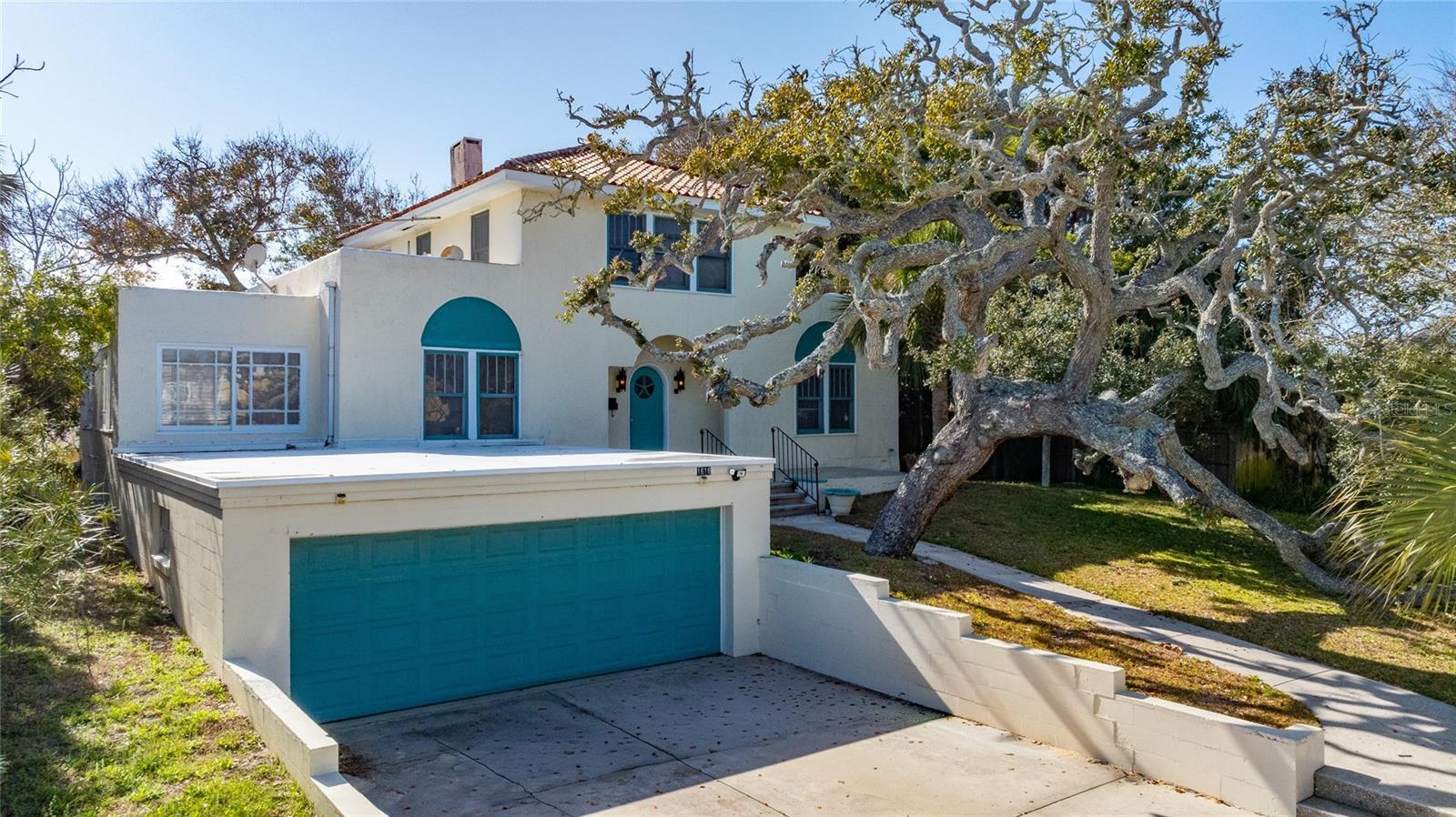 Image 3 of 40 For 1616 Crescent Ridge Road