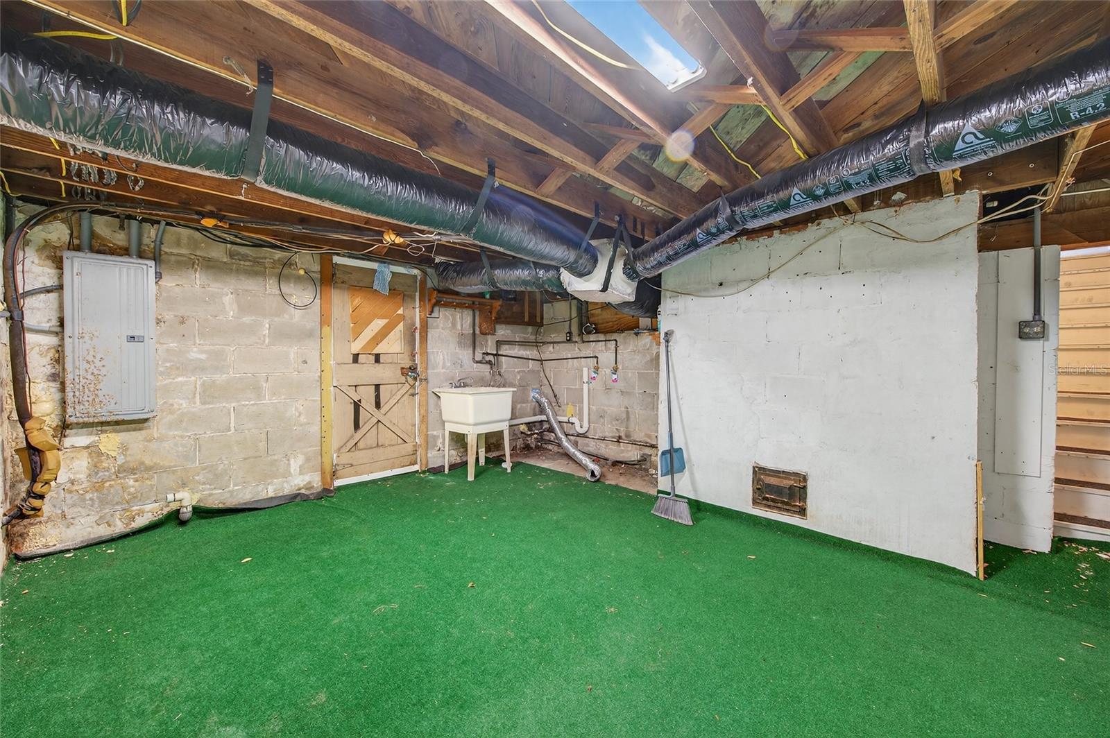 Image 37 of 40 For 1616 Crescent Ridge Road