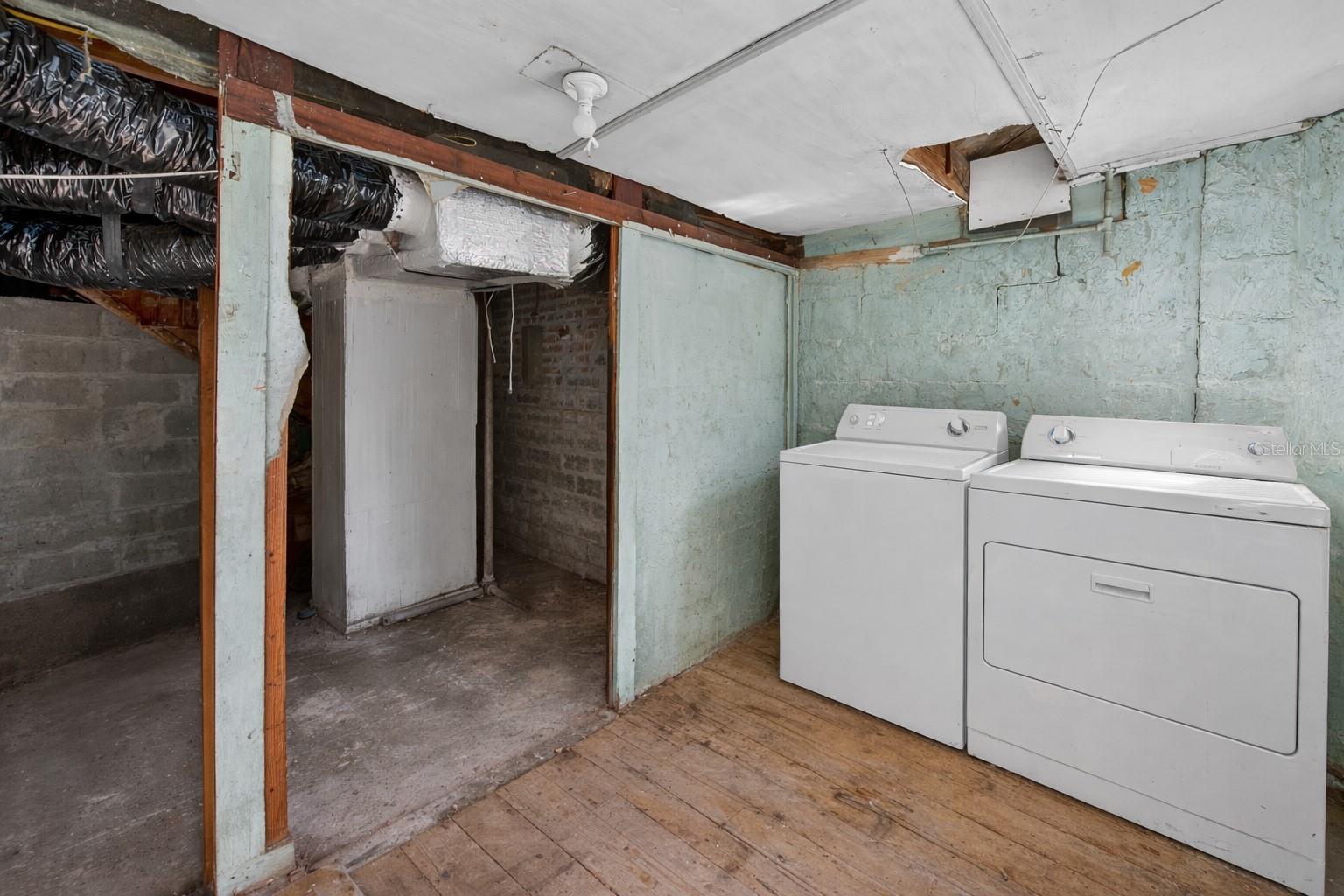 Image 39 of 40 For 1616 Crescent Ridge Road