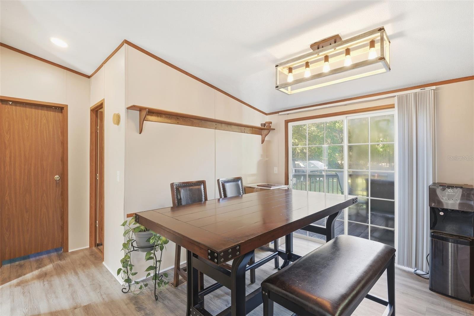 Listing photo id 8 for 106 Browns Road