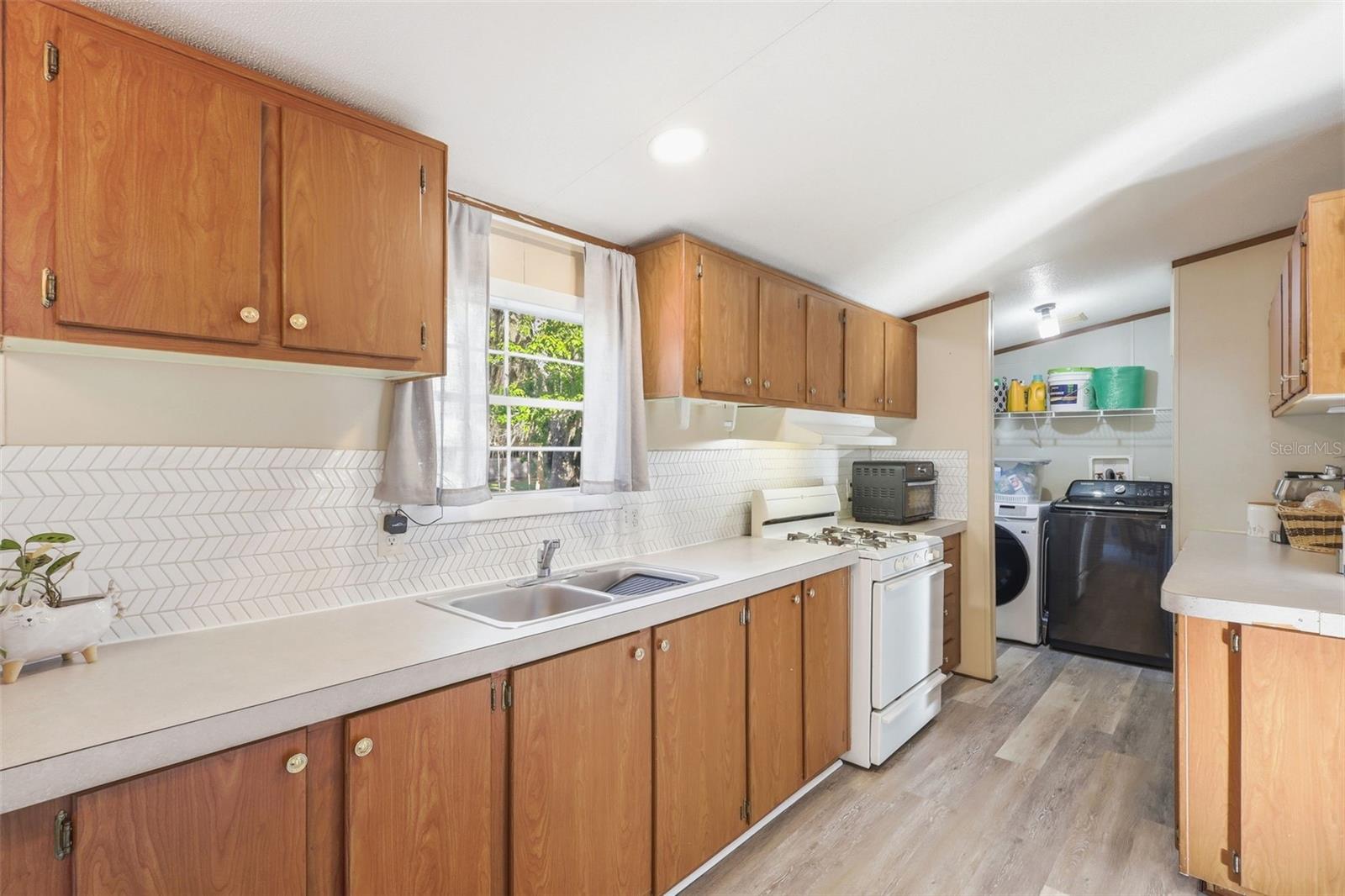 Listing photo id 17 for 106 Browns Road