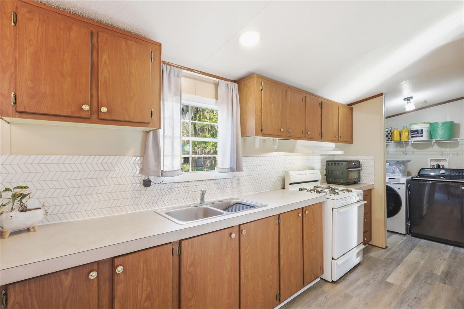 Listing photo id 18 for 106 Browns Road