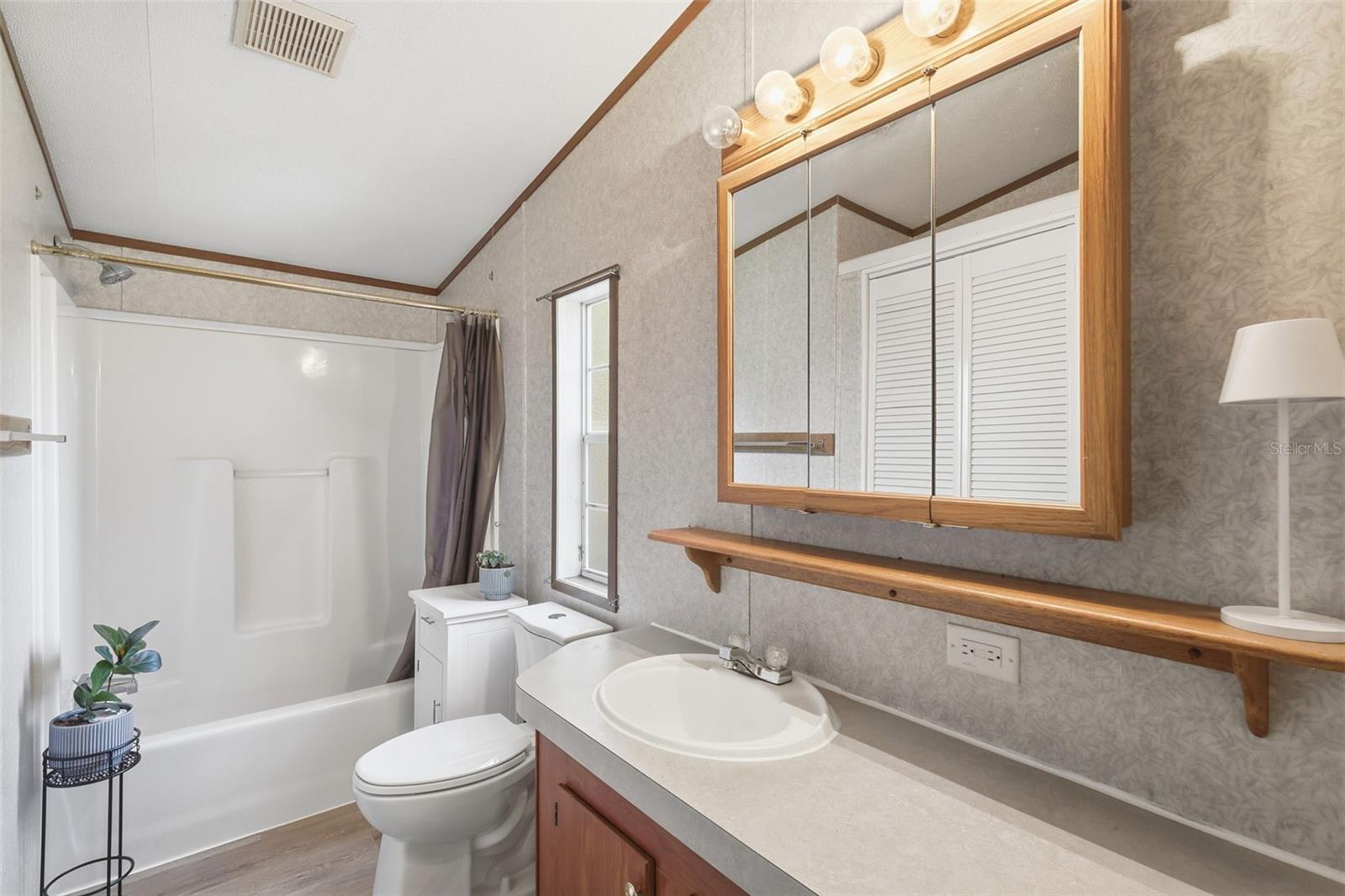 Listing photo id 25 for 106 Browns Road