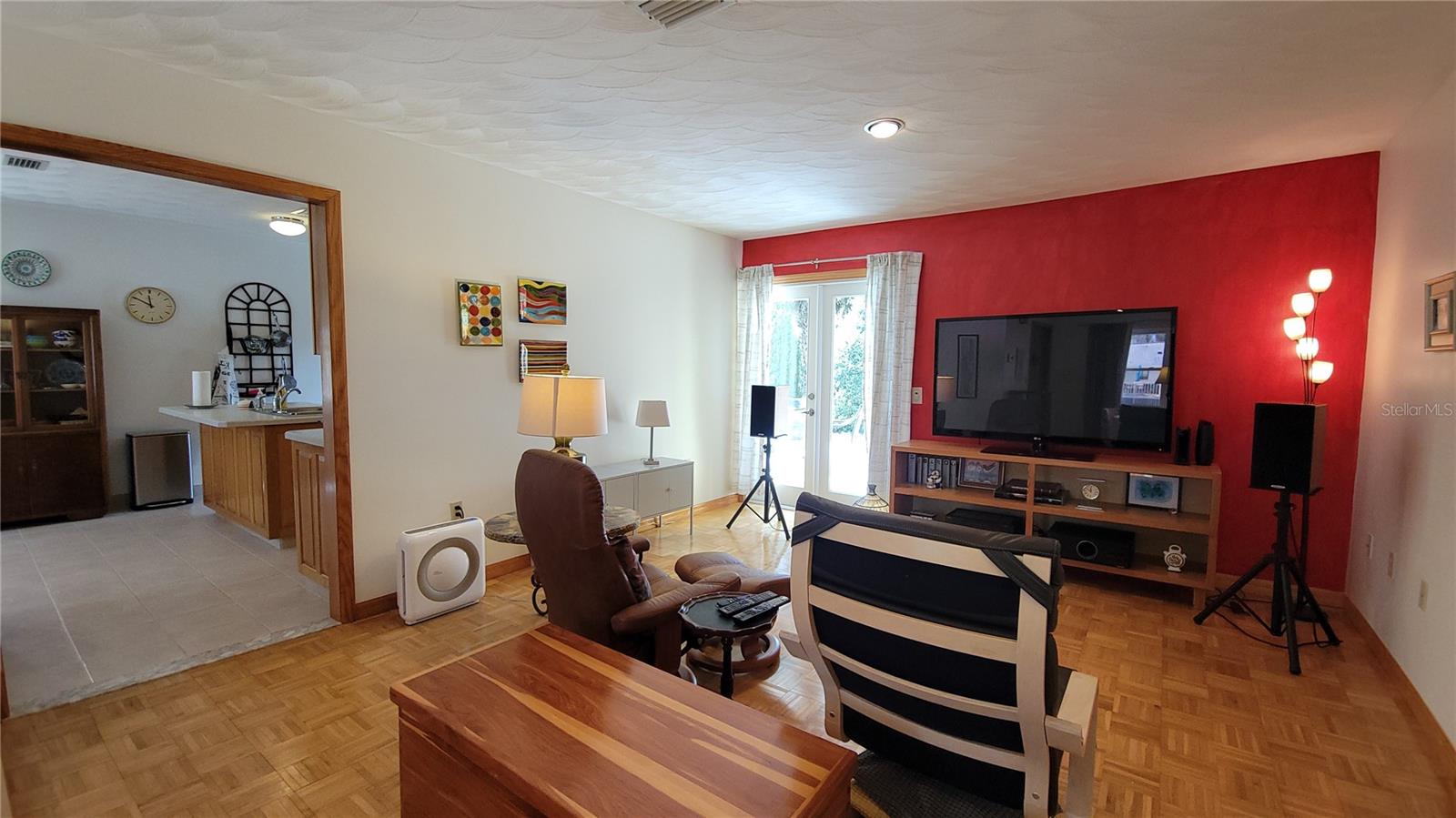 Image 13 of 38 For 306 Kingsbury Boulevard