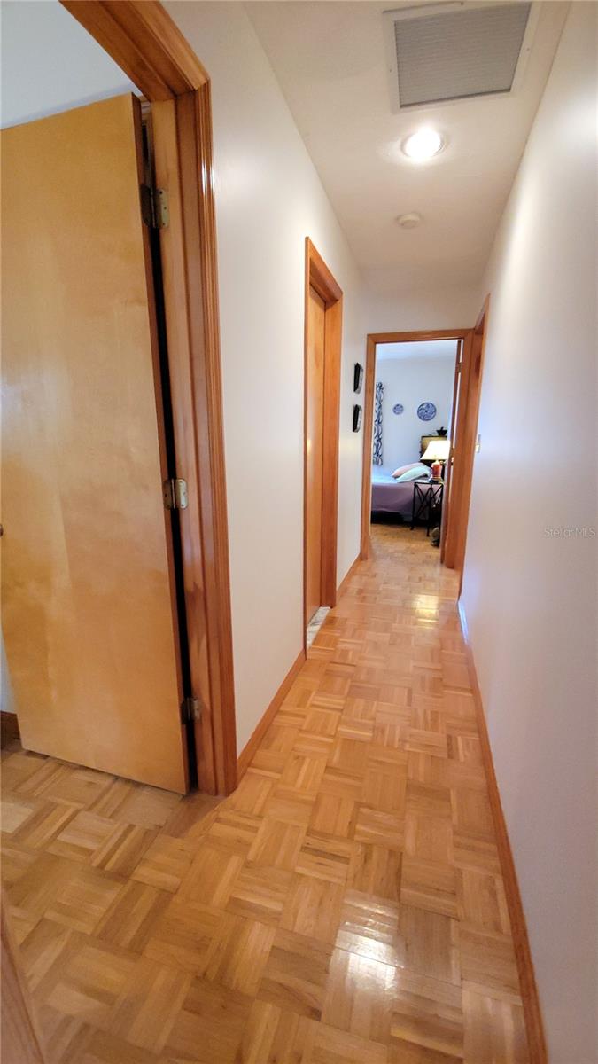 Image 16 of 38 For 306 Kingsbury Boulevard