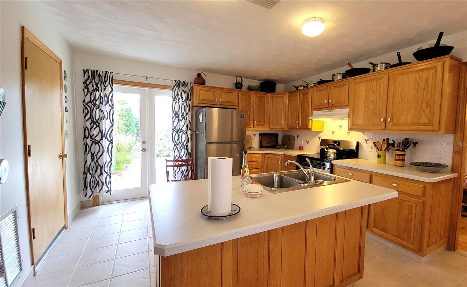 Image 4 of 38 For 306 Kingsbury Boulevard