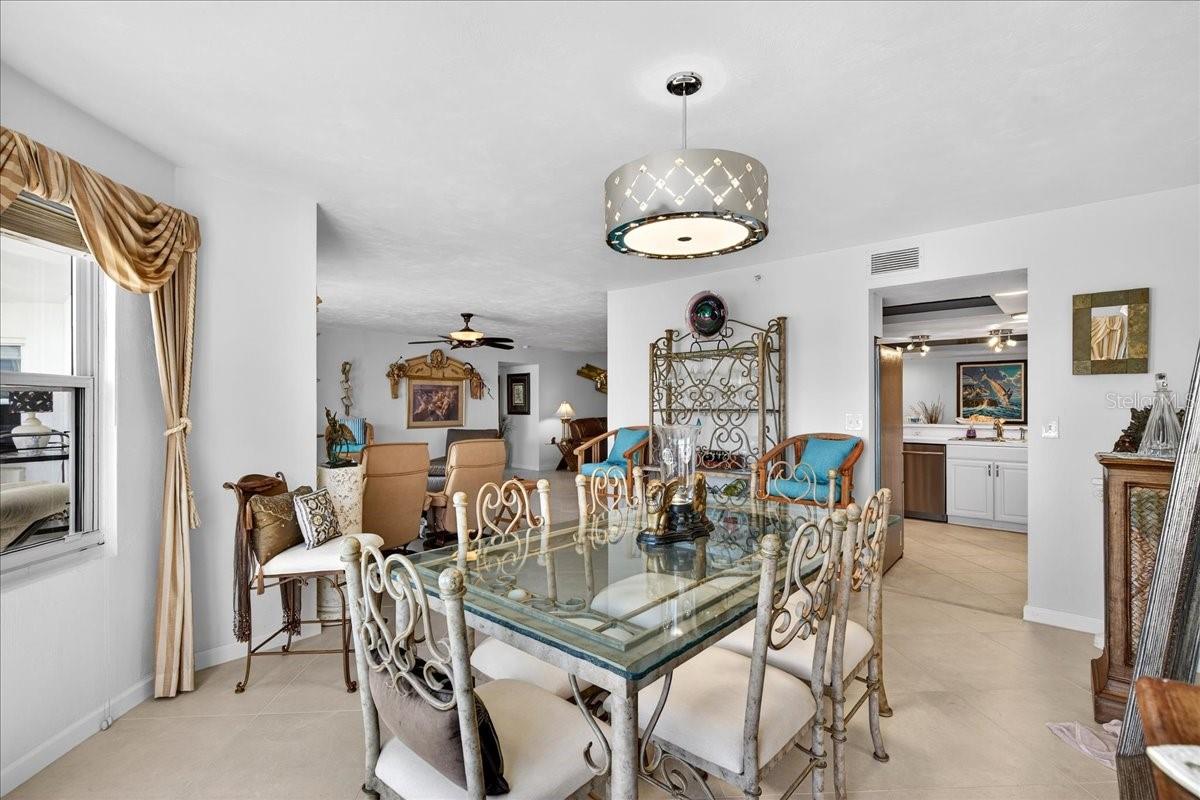 Image 13 of 99 For 1 John Anderson Drive 4120