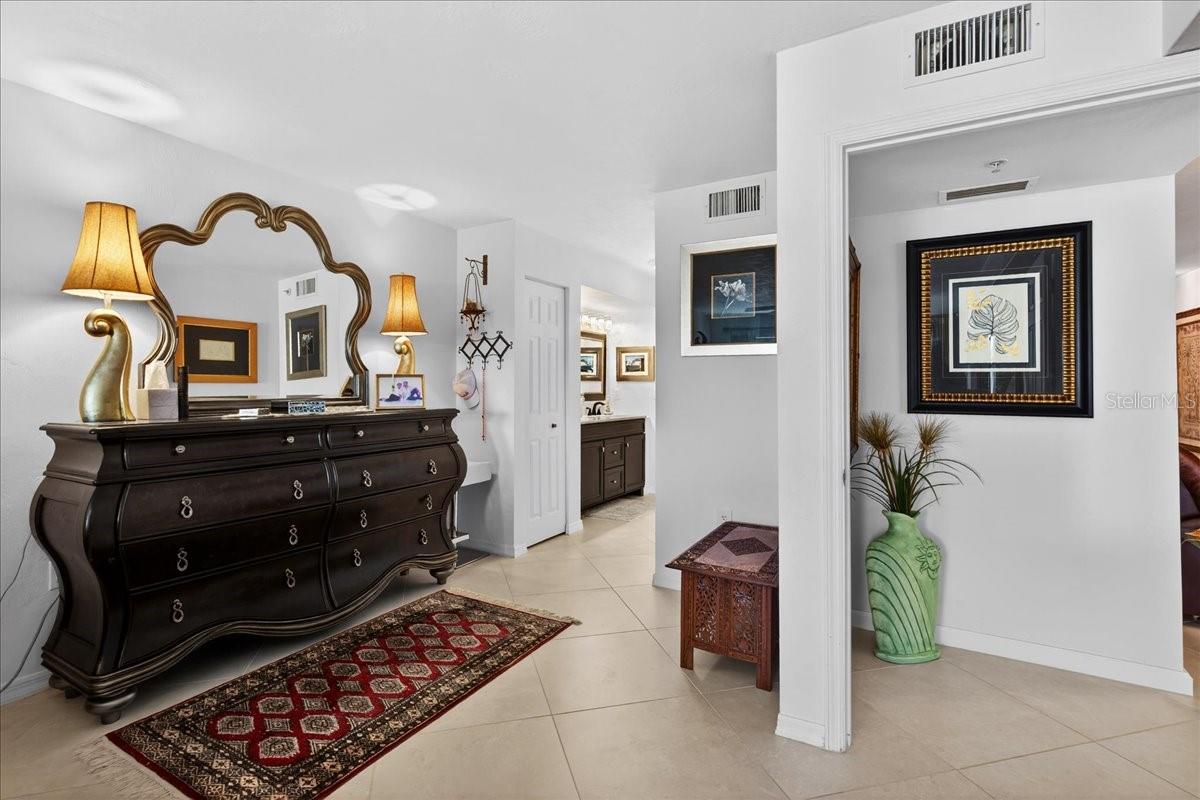 Image 27 of 99 For 1 John Anderson Drive 4120