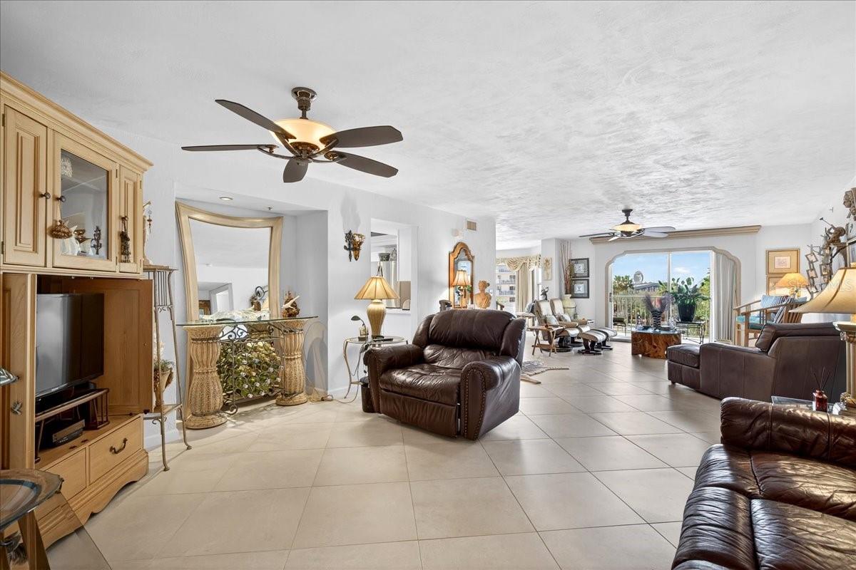 Image 3 of 99 For 1 John Anderson Drive 4120