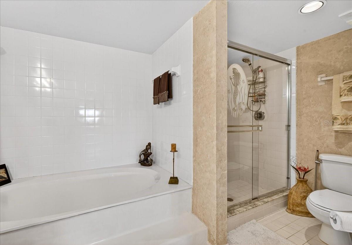 Image 30 of 99 For 1 John Anderson Drive 4120