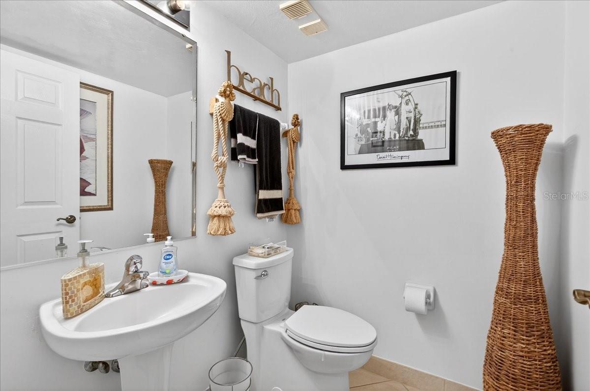 Image 38 of 99 For 1 John Anderson Drive 4120