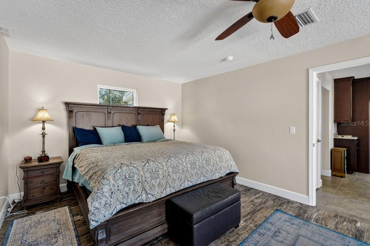 Image 20 of 75 For 14 Village Drive