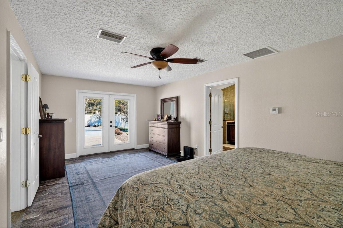 Image 21 of 75 For 14 Village Drive