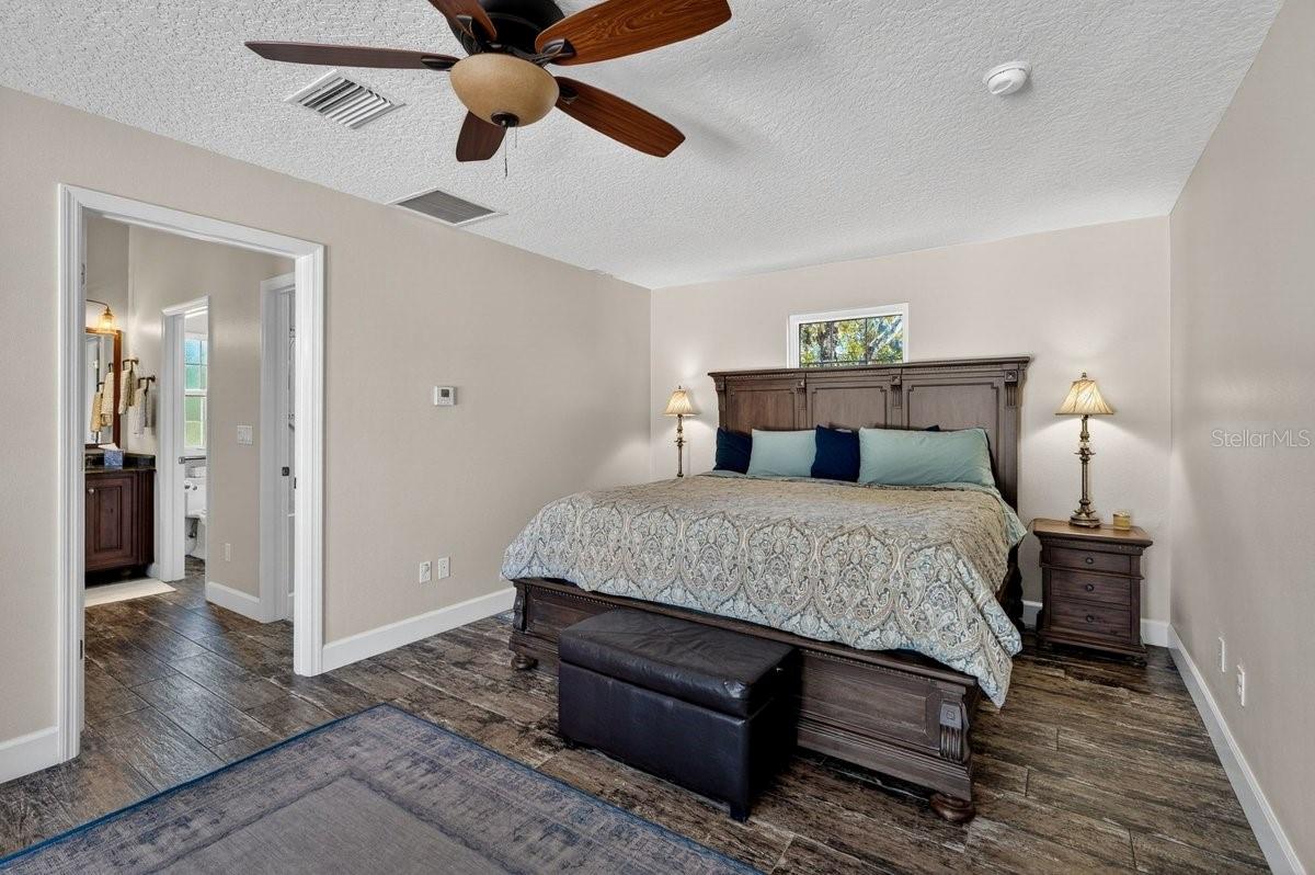 Image 22 of 75 For 14 Village Drive