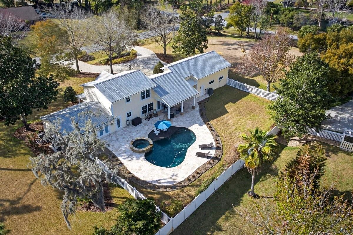 Image 6 of 75 For 14 Village Drive