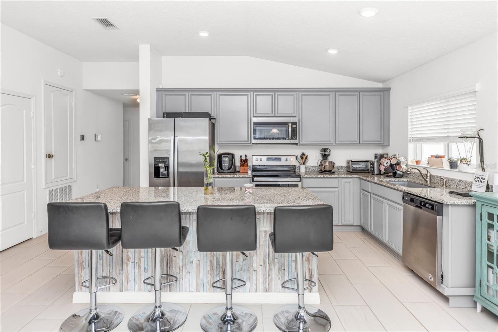 Image 3 of 23 For 1670 Scarbrough Abby Place