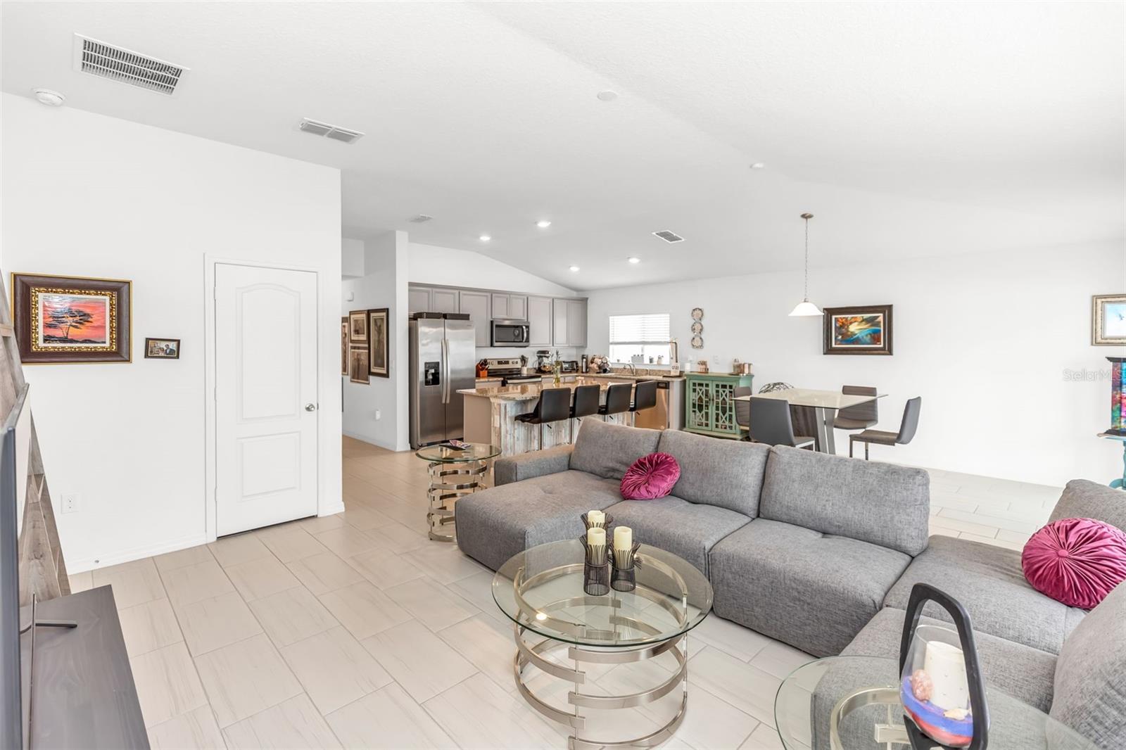 Image 7 of 23 For 1670 Scarbrough Abby Place