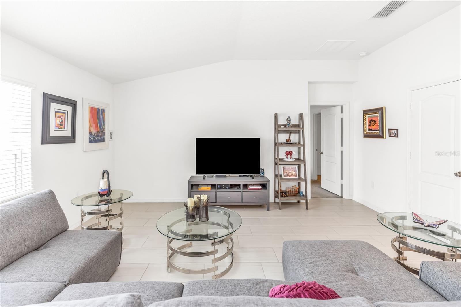 Image 8 of 23 For 1670 Scarbrough Abby Place