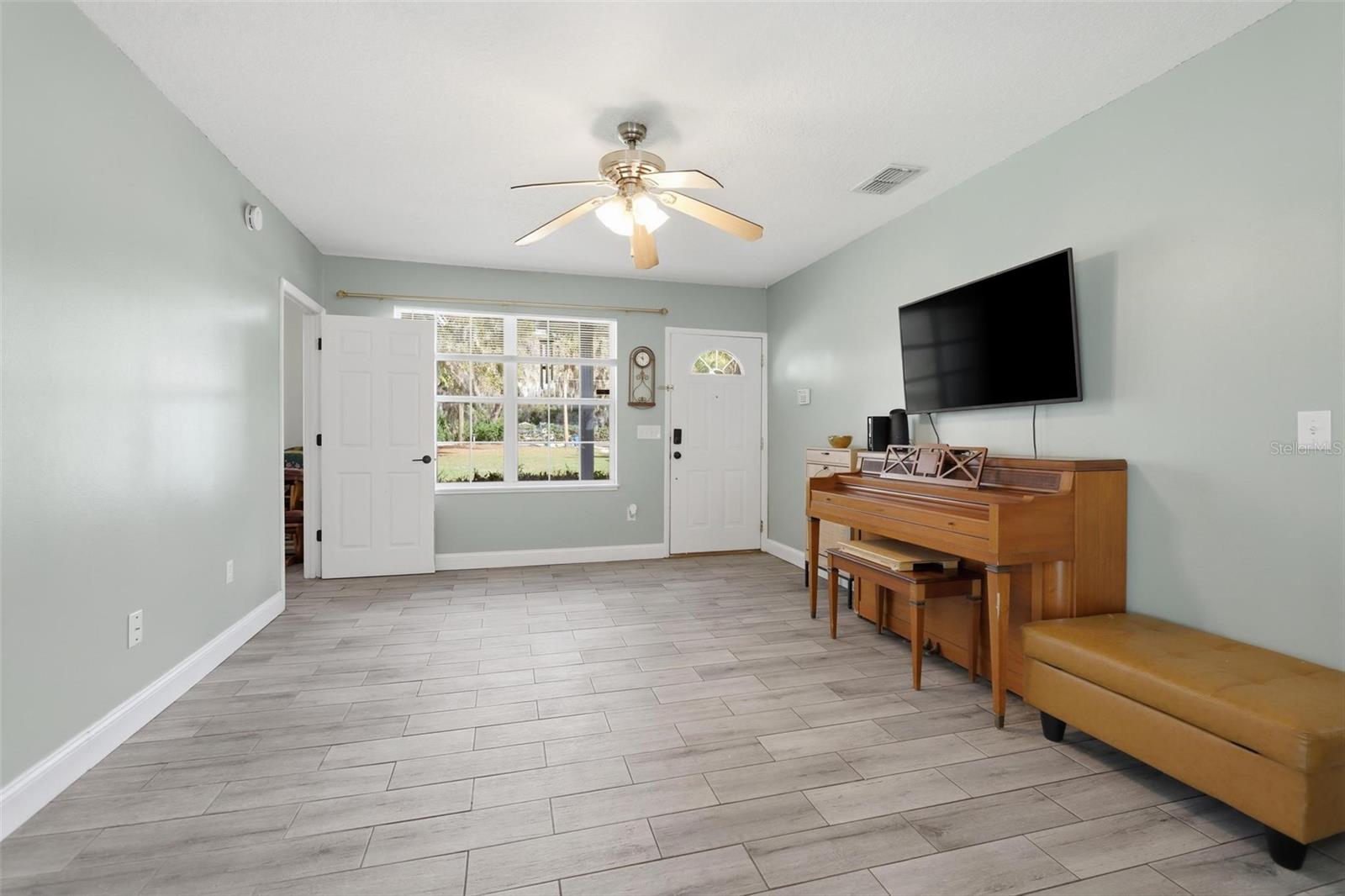 Image 8 of 34 For 102 Lake Charles Road