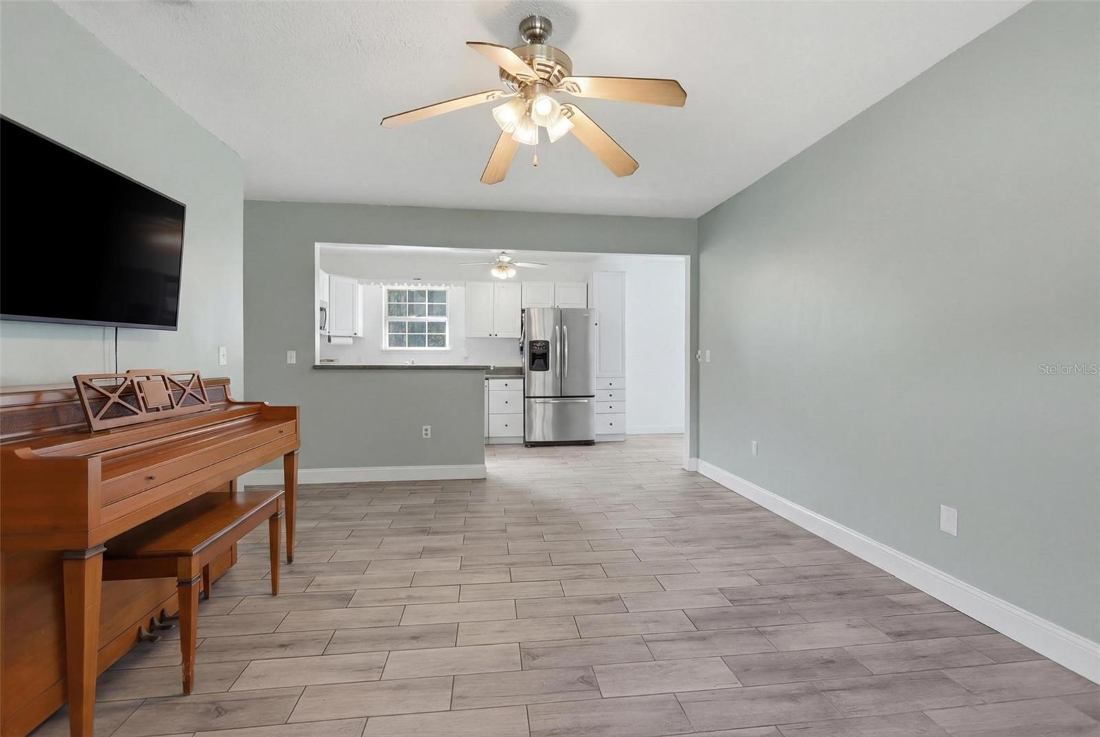 Image 9 of 34 For 102 Lake Charles Road