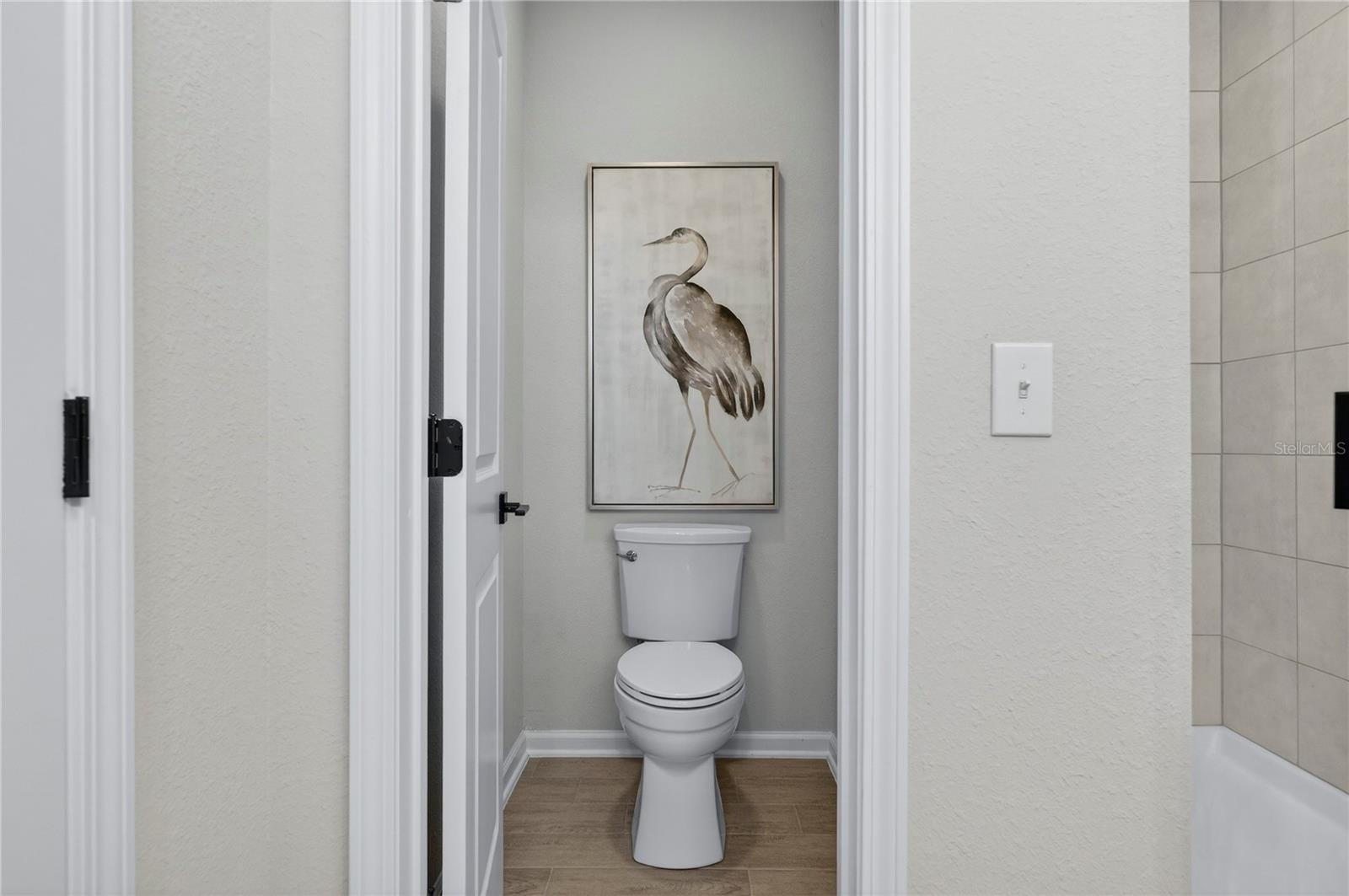 Listing photo id 42 for 1096 Farwell Street