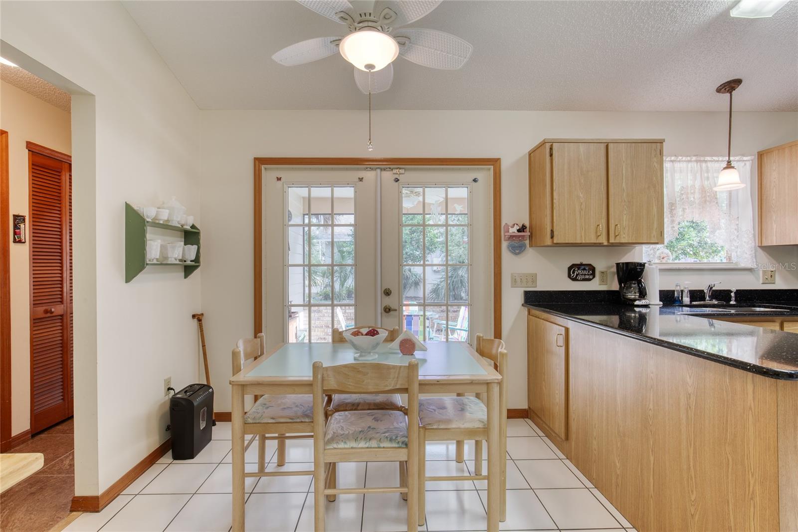 Image 19 of 59 For 550 Woodgrove Street