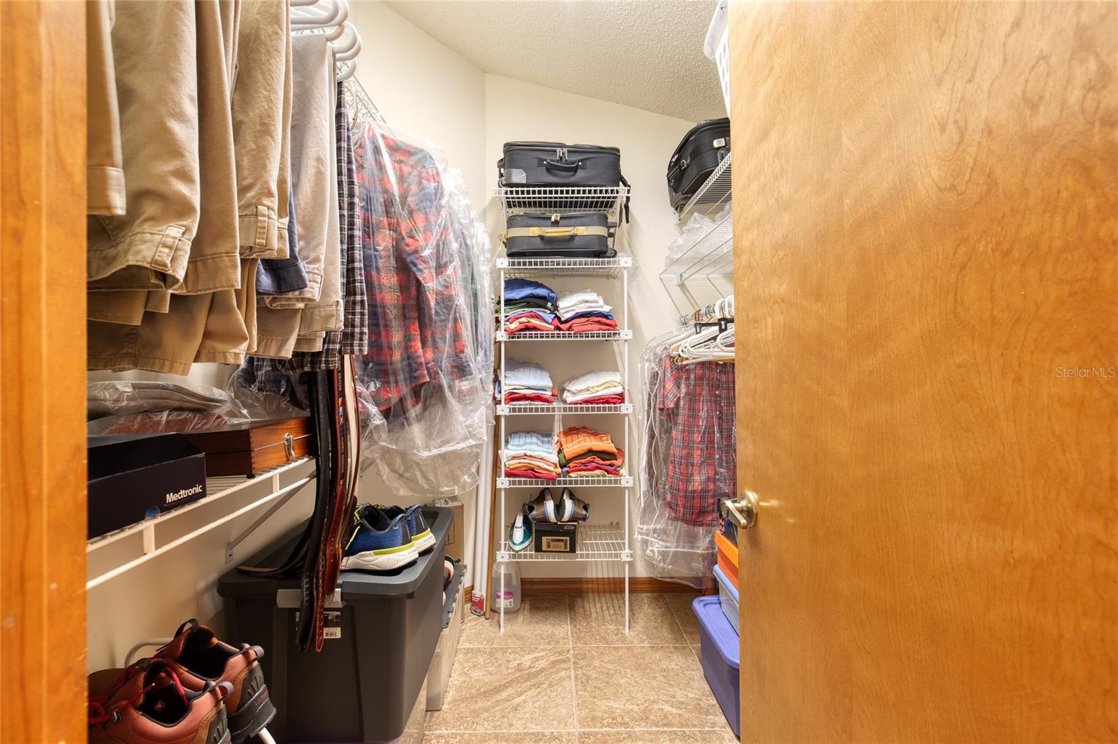 Image 27 of 59 For 550 Woodgrove Street