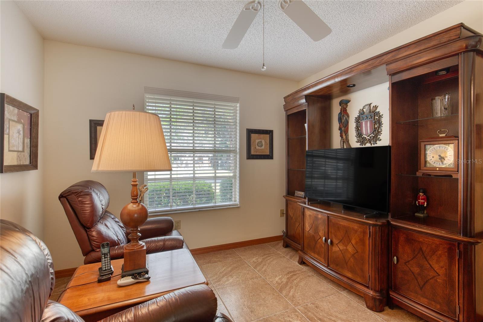 Image 34 of 59 For 550 Woodgrove Street