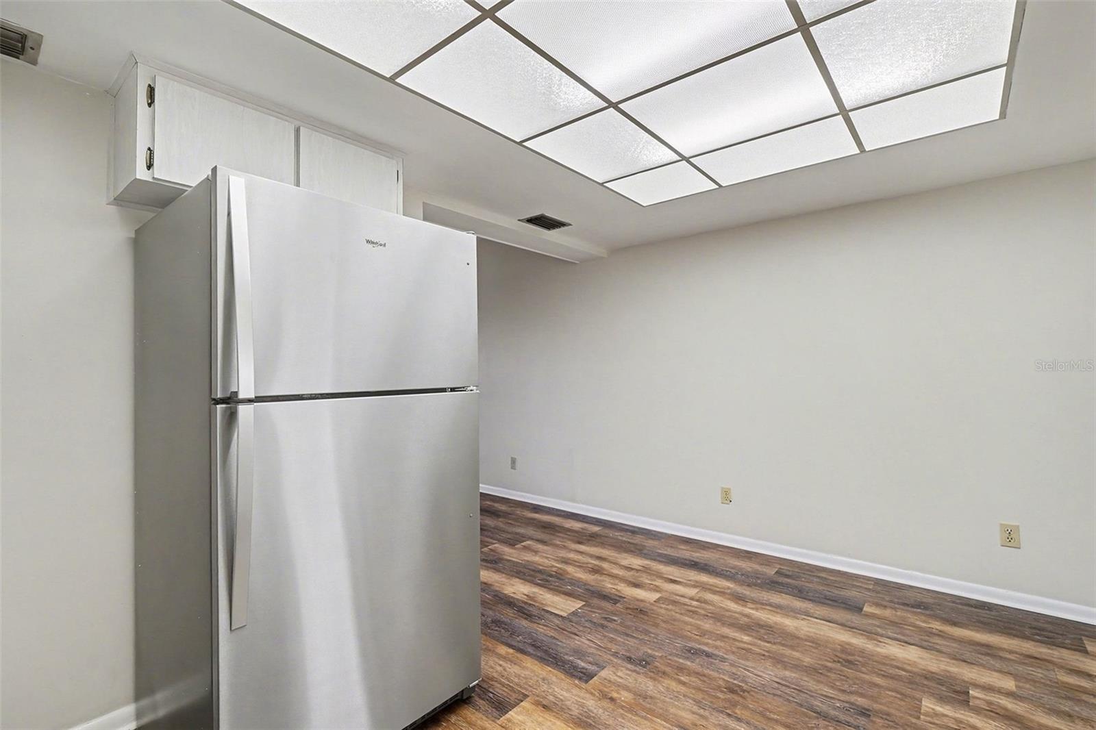 Image 12 of 34 For 349 Joel Boulevard 101