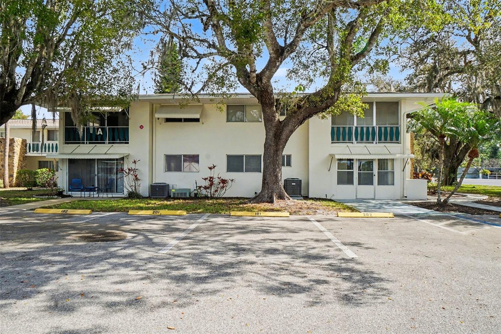 Image 27 of 34 For 349 Joel Boulevard 101