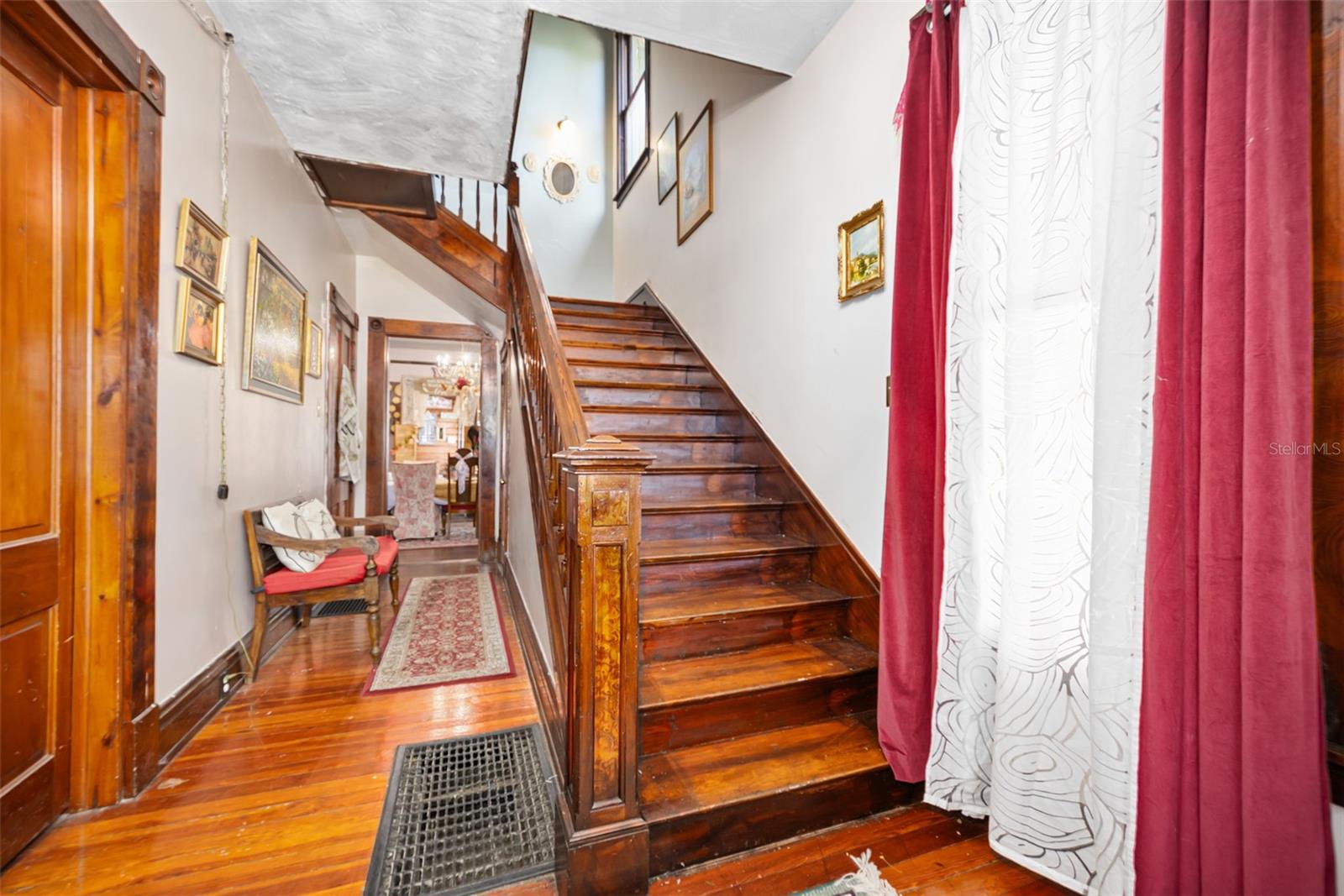 Image 10 of 49 For 228 Howry Avenue