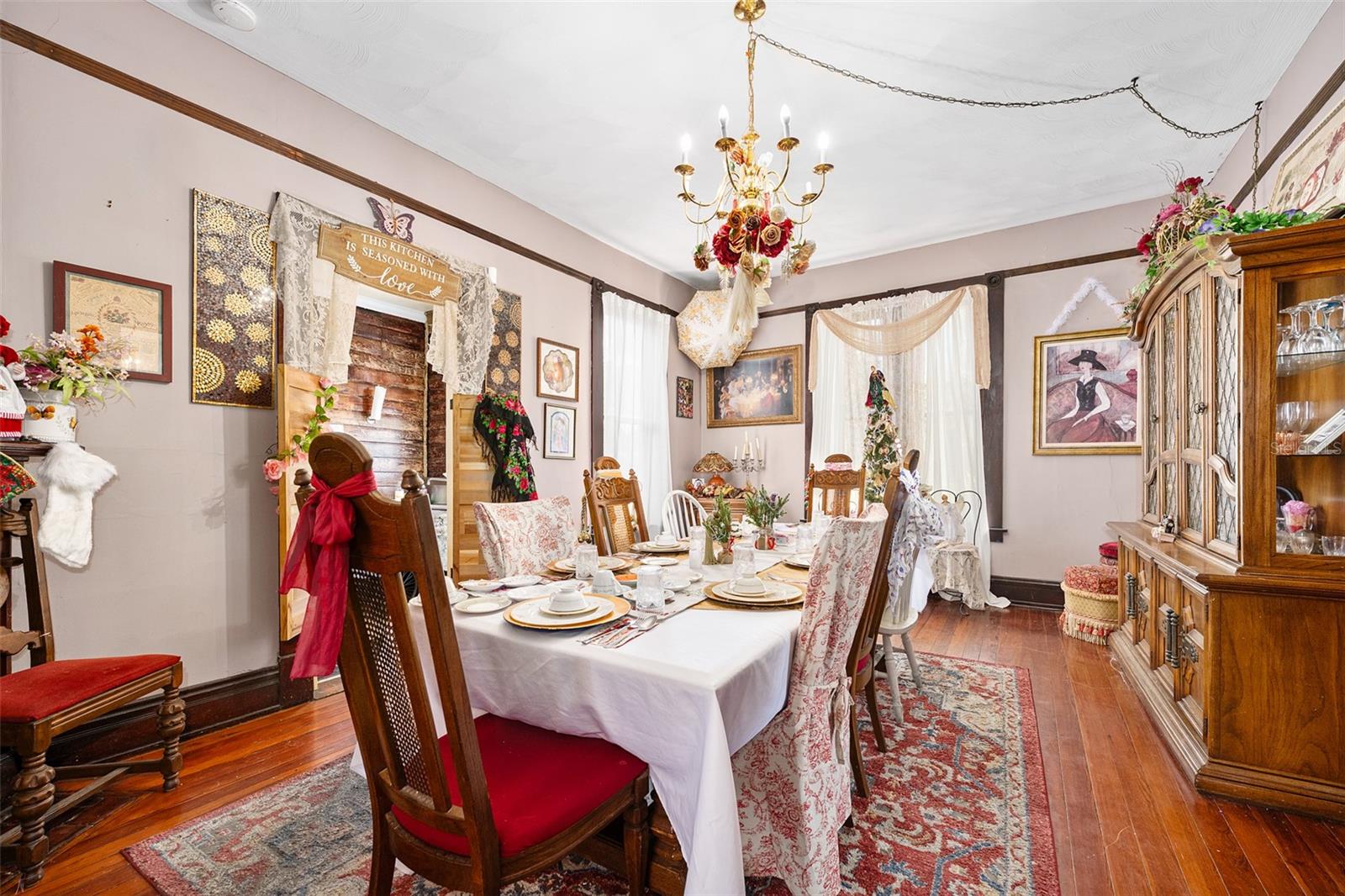 Image 11 of 49 For 228 Howry Avenue