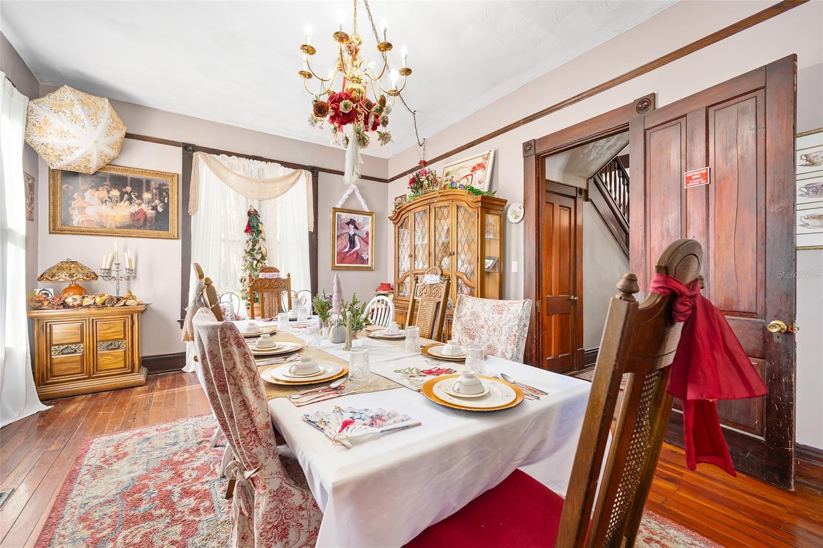 Image 12 of 49 For 228 Howry Avenue