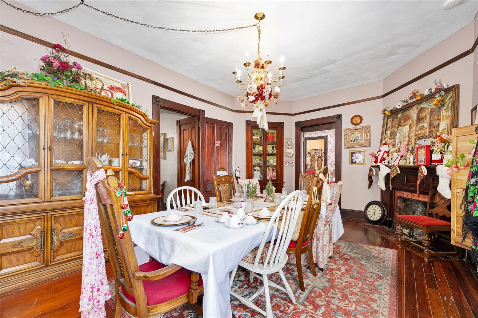 Image 13 of 49 For 228 Howry Avenue