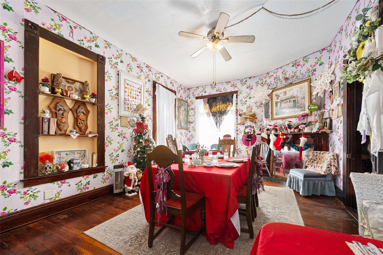 Image 14 of 49 For 228 Howry Avenue