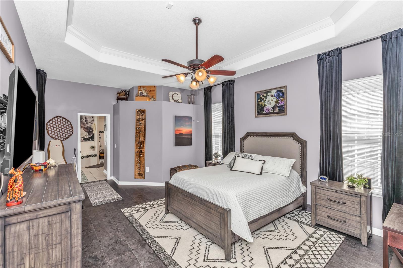 Image 12 of 51 For 257 Hazeltine Drive