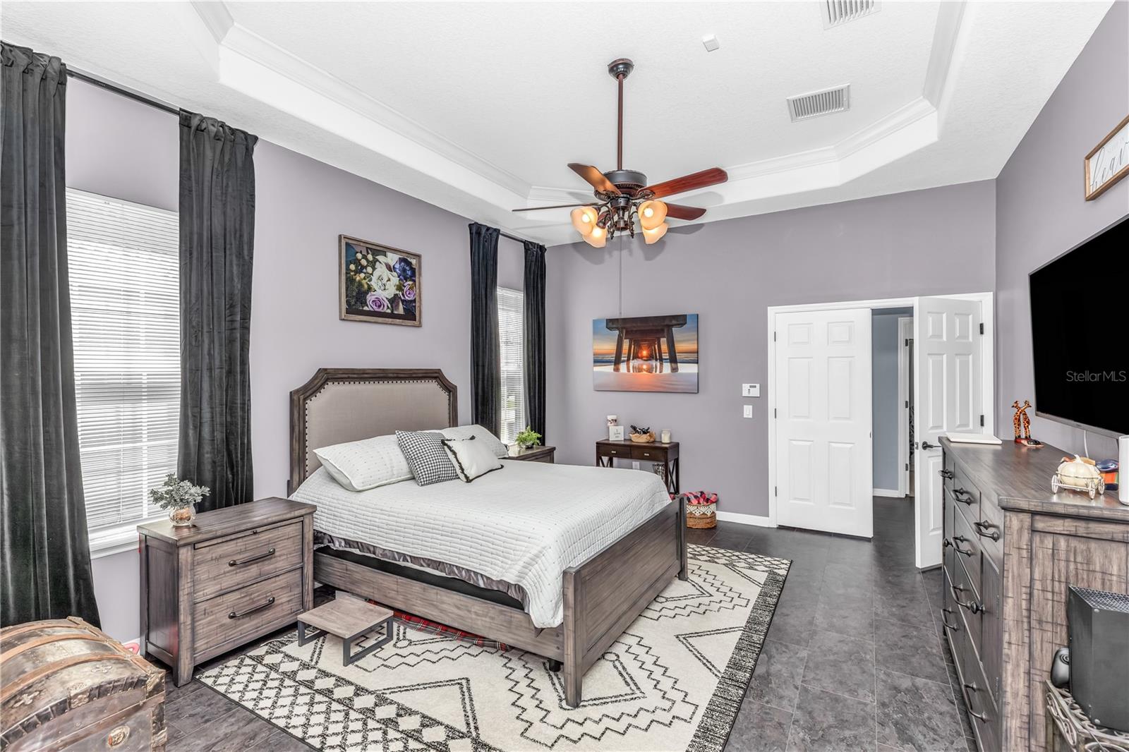 Image 13 of 51 For 257 Hazeltine Drive