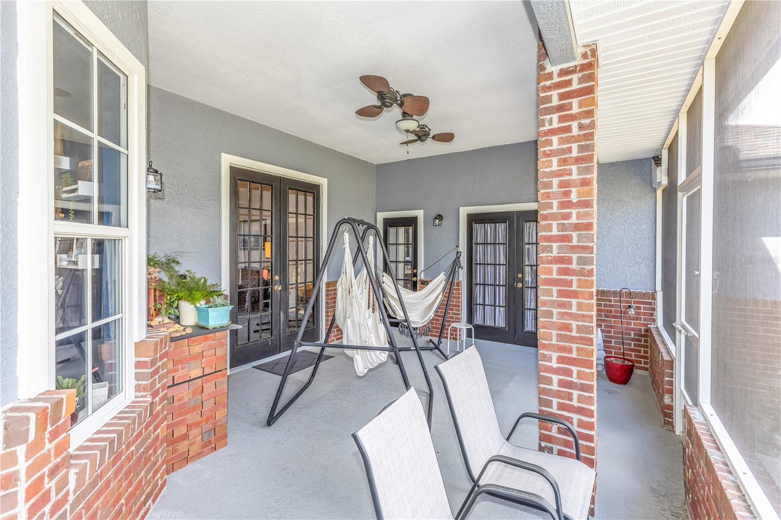 Image 31 of 51 For 257 Hazeltine Drive