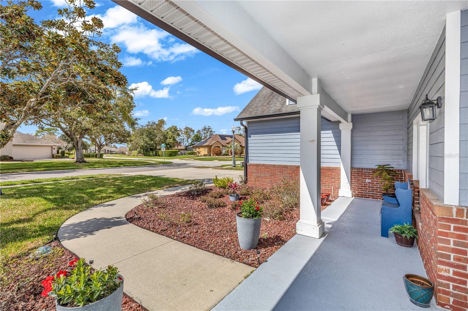 Image 4 of 51 For 257 Hazeltine Drive